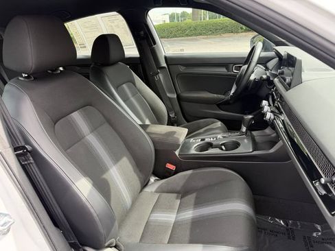 Used 2023 Honda Civic Sport image 30