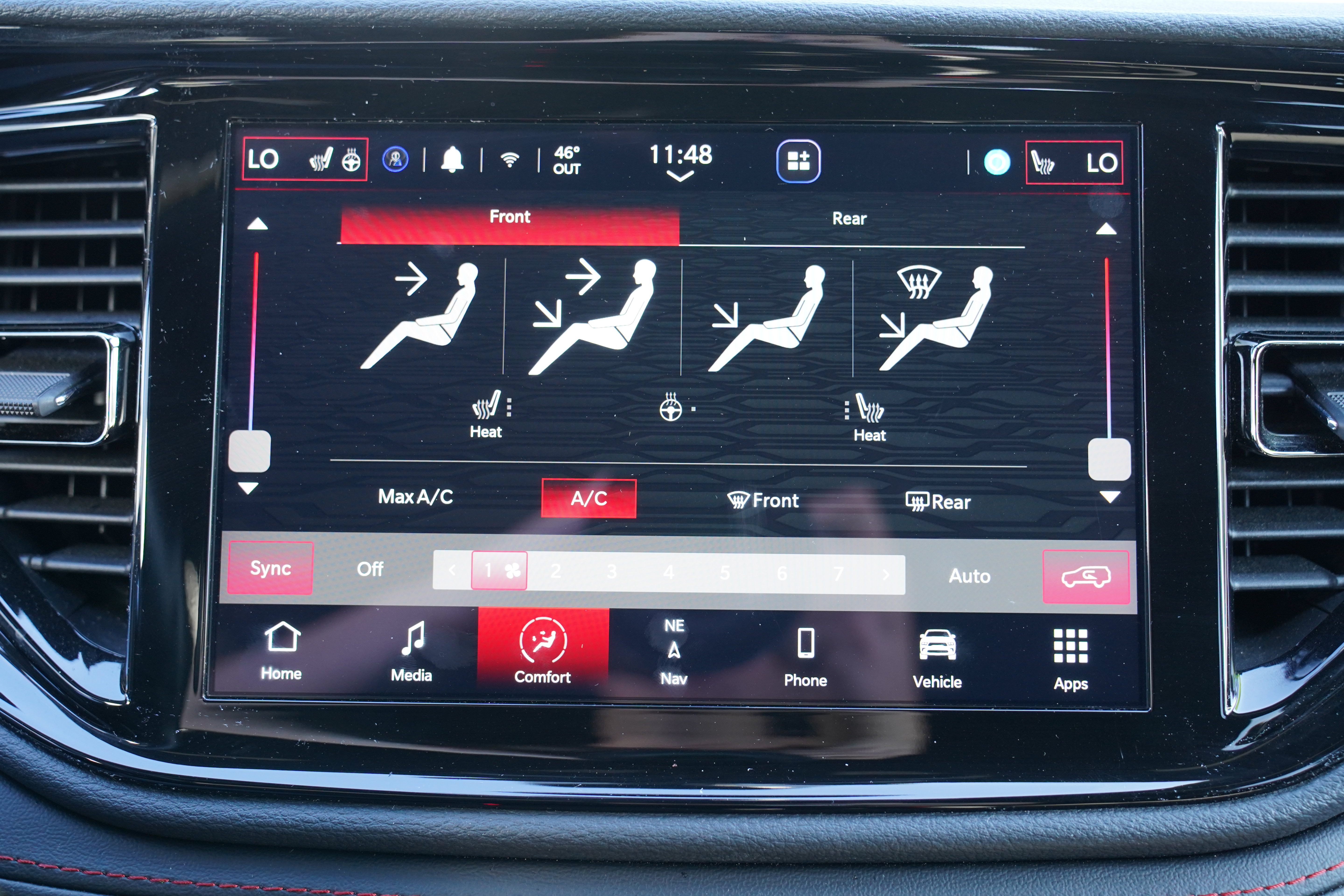 Used 2025 Dodge Durango GT AWD/4WD image 25