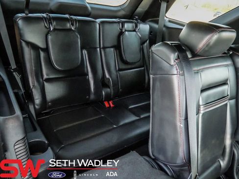 Used 2025 Ford Explorer ST-Line w/ Premium Package image 26