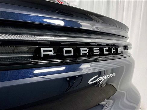 New 2026 Porsche Cayenne Coupe image 33