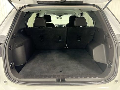 Used 2022 Chevrolet Equinox LT FWD image 23