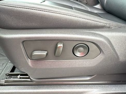 Used 2023 GMC Sierra 1500 SLT w/ SLT Premium Plus Package image 15