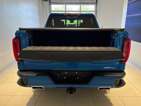 Used 2024 GMC Sierra 1500 AT4 w/ Technology Package AWD/4WD image 20