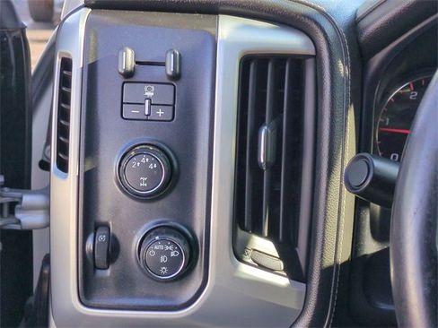 Used 2015 GMC Sierra 3500 SLE image 17