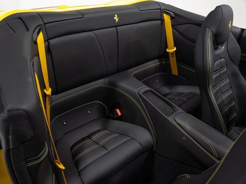 Used 2023 Ferrari Portofino M RWD image 81