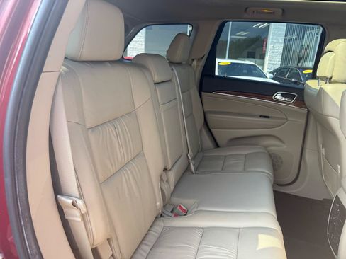Used 2013 Jeep Grand Cherokee Limited AWD/4WD image 12
