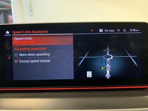 Used 2022 BMW 540i xDrive w/ M Sport Package image 42