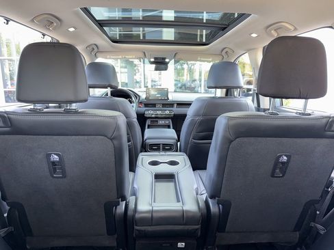 Used 2023 Honda Pilot Touring image 29