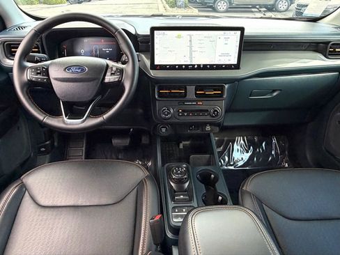 Certified 2025 Ford Maverick Tremor image 28