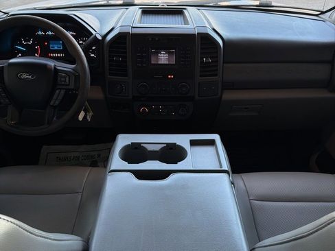 Used 2017 Ford F550 4x4 Crew Cab Super Duty w/ Power Equipment Group image 30