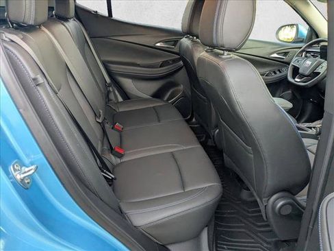 Used 2025 Buick Encore GX Sport Touring image 18