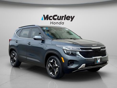 Used 2024 Kia Seltos EX AWD/4WD image 1