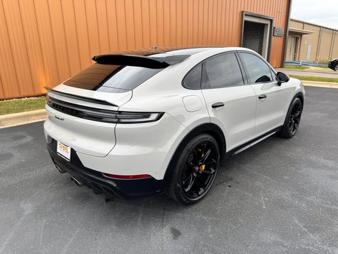 Used 2024 Porsche Cayenne Turbo GT AWD/4WD image 6