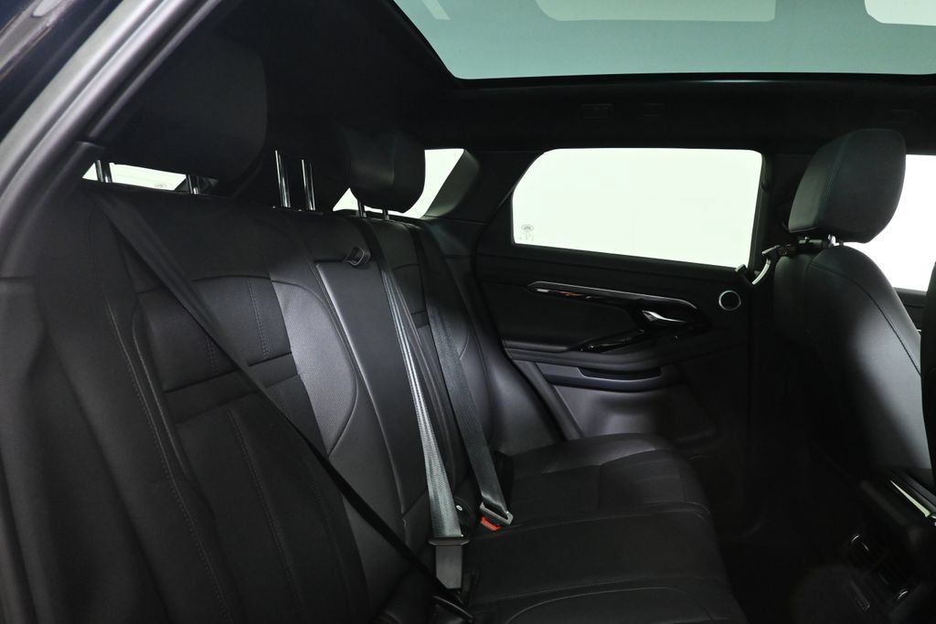 Used 2023 Land Rover Range Rover Evoque R-Dynamic SE AWD/4WD image 30
