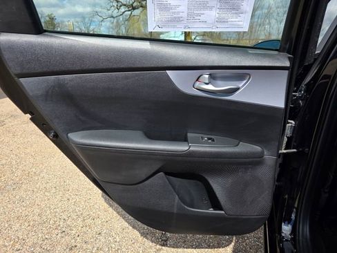 Used 2024 Kia Forte LXS image 27