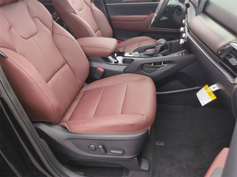 New 2025 Kia Telluride SX w/ SX Captain's Chair Package image 43