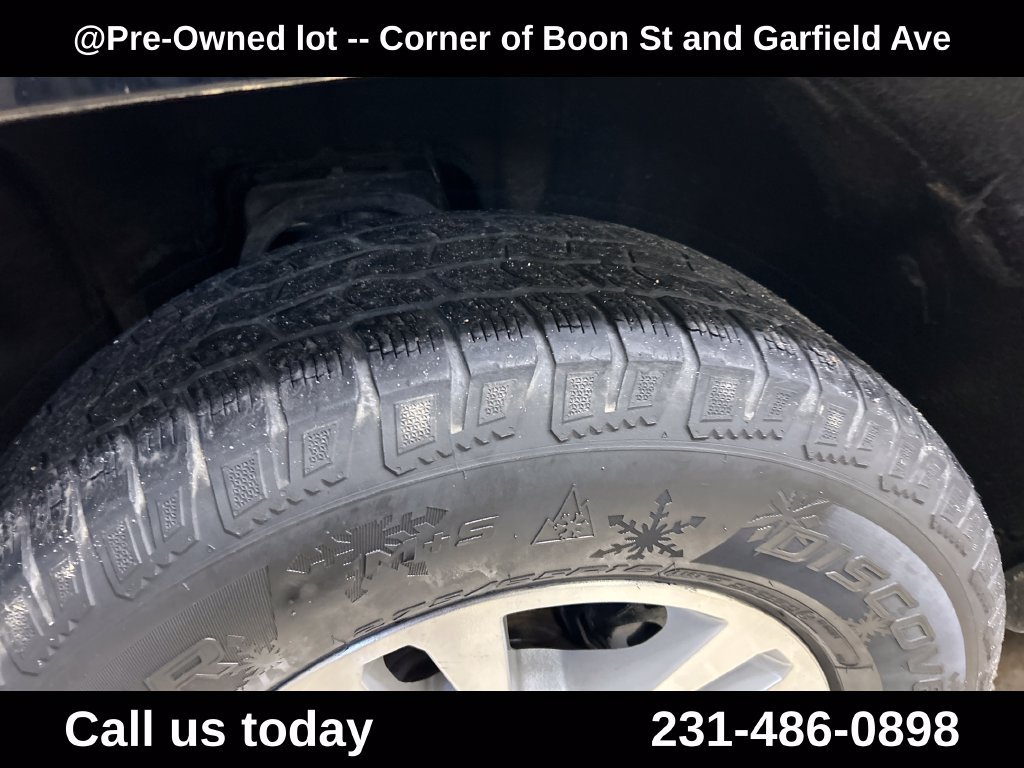Used 2018 Chevrolet Silverado 1500 LT w/ All Star Edition AWD/4WD image 12