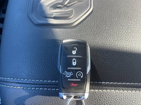 Used 2026 RAM 1500 Laramie w/ Night Edition image 30