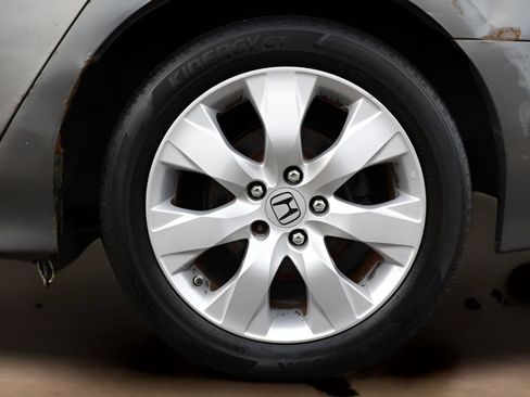 Used 2010 Honda Accord EX image 24