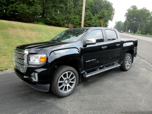 Used 2021 GMC Canyon Denali image 7
