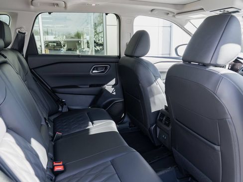 New 2026 Nissan Rogue Platinum AWD/4WD image 28