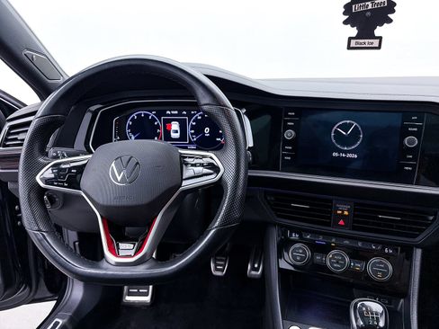 Used 2022 Volkswagen Jetta GLI Autobahn FWD image 4