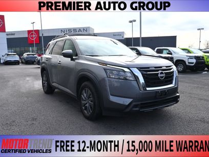 Used 2023 Nissan Pathfinder SV