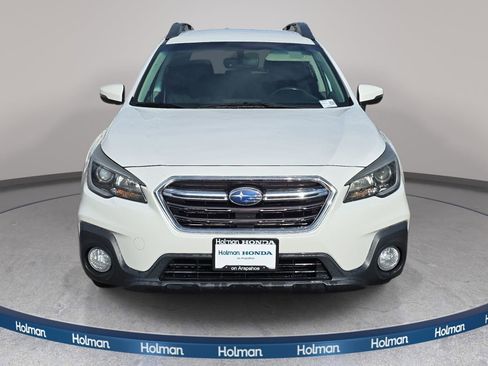 Used 2019 Subaru Outback 2.5i Premium image 3