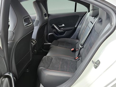 Used 2026 Mercedes-Benz CLA 250 image 7