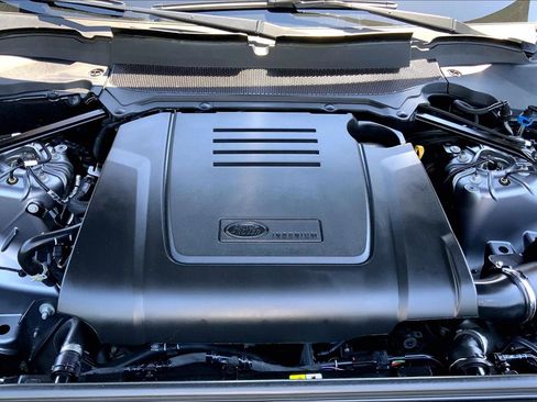 Certified 2025 Land Rover Discovery Dynamic SE AWD/4WD image 28