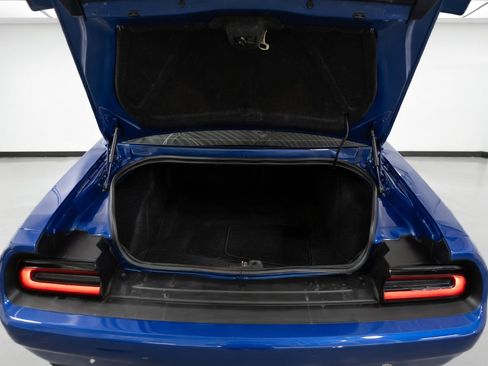 Used 2022 Dodge Challenger SXT w/ Plus Package RWD image 19