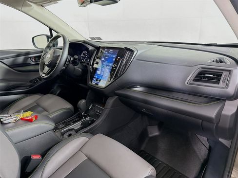 Certified 2025 Subaru Ascent Onyx Edition AWD/4WD image 32