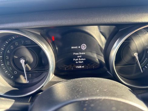 Used 2021 Jeep Wrangler Unlimited Sahara w/ Cold Weather Group image 4