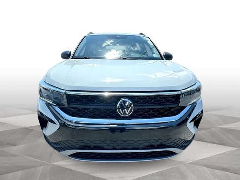 Used 2024 Volkswagen Taos S FWD image 3