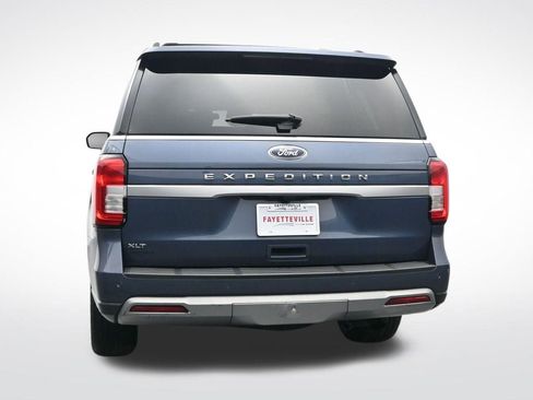 Used 2022 Ford Expedition XLT image 9