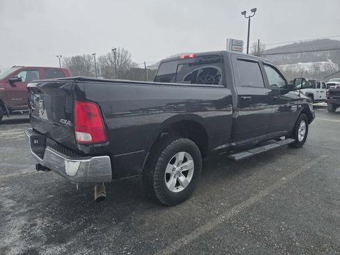 Used 2019 RAM 1500 Classic SLT image 3