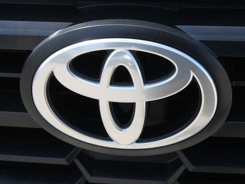 Used 2024 Toyota Tacoma TRD Sport RWD image 8