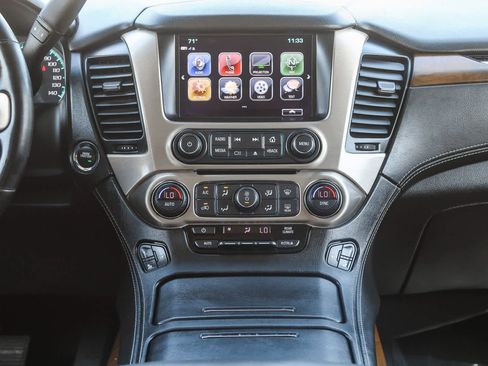 Used 2019 GMC Yukon Denali w/ Denali Ultimate Package image 13