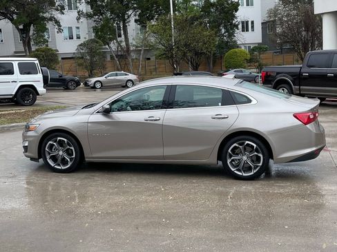 Used 2024 Chevrolet Malibu LT image 3
