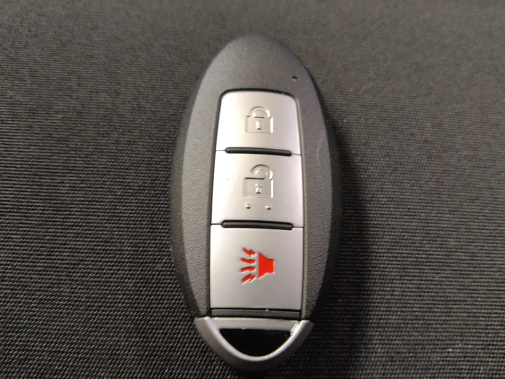 Used 2019 Nissan Kicks SR FWD image 32