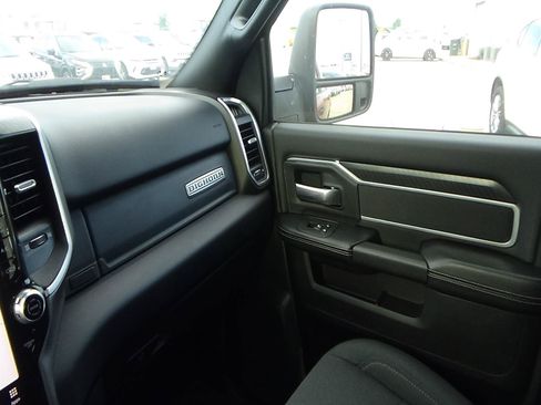 Used 2026 RAM 2500 Big Horn AWD/4WD image 33