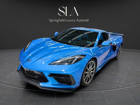 Used 2025 Chevrolet Corvette Stingray Premium Cpe w/ Z51 Performance Package RWD image 6