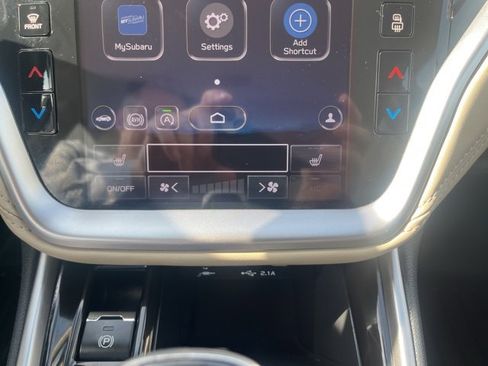 Used 2021 Subaru Outback Limited image 36