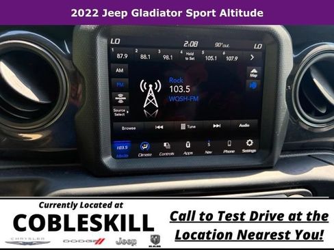 Used 2022 Jeep Gladiator Sport AWD/4WD image 20