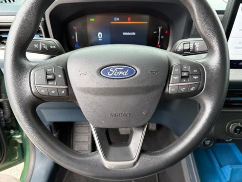 Used 2025 Ford Maverick XLT FWD image 30