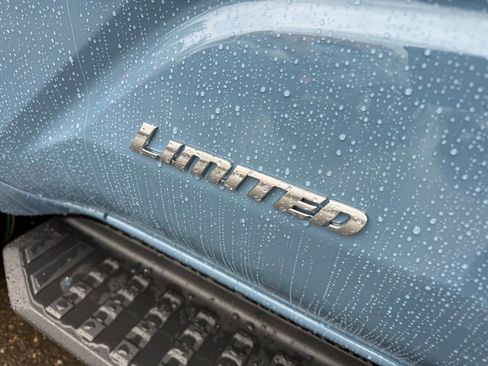 New 2026 Toyota 4Runner Limited AWD/4WD image 11