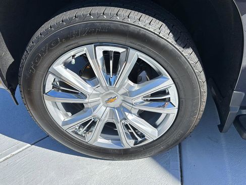 Used 2023 Chevrolet Silverado 1500 High Country w/ Technology Package image 34