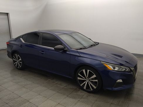 Used 2019 Nissan Altima 2.5 SR w/ SR Premium Package FWD image 11