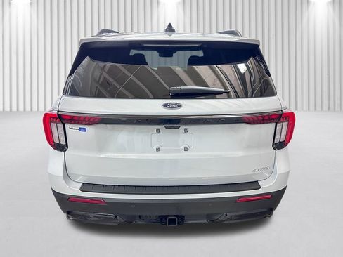 New 2026 Ford Explorer ST-Line w/ ST-Line Street Pack image 6