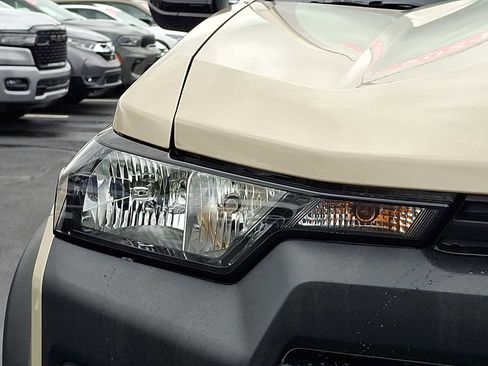 Used 2024 Chevrolet Colorado Trail Boss w/ Advanced Trailering Package AWD/4WD image 9